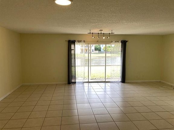 3rd image of 3239 Osprey Ln