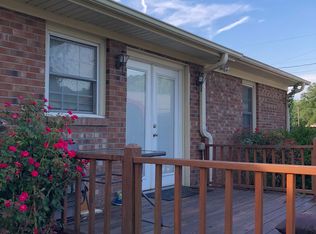 1806 Pinelog Ln, Greenville, NC 27834