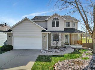 7428 Collister Rd, Lincoln, NE 68516