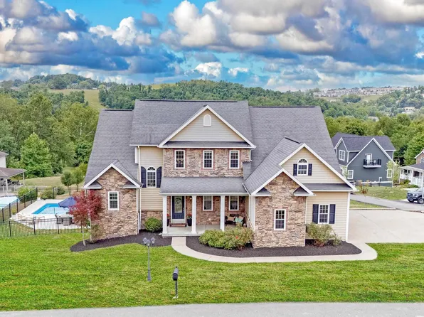 39 Avery Dr, Morgantown, WV 26508