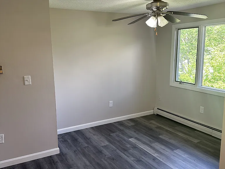 48 Hemlock St #4 — Photo 7