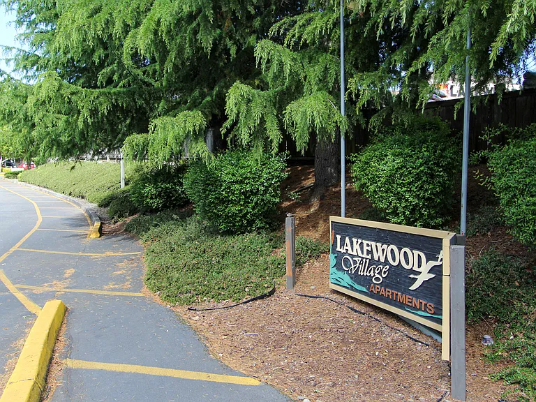 Lakewood Village — Photo 5