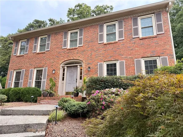 2826 Regents Park Ln, Marietta, GA 30062