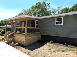 14 Yucca Dr, Rossville, GA 30741