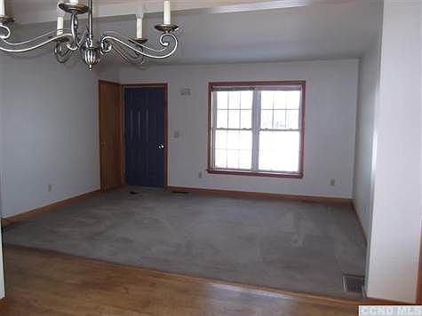 3rd image of 1587 County Route 22
