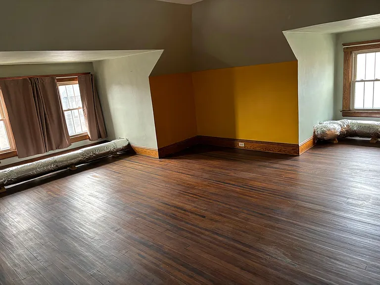 2055 W 41st St — Photo 25