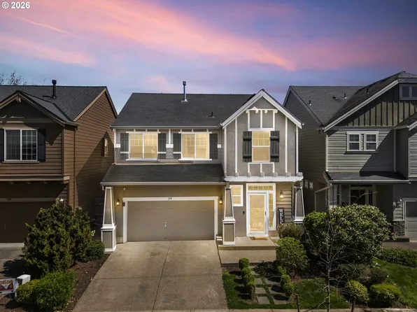 328 N Oak Leaf St, Newberg, OR 97132