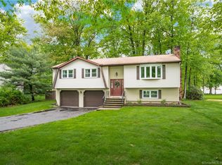 325 Hart St, Southington, CT 06489