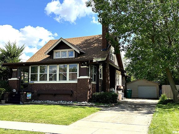3rd image of 750 Johnston St