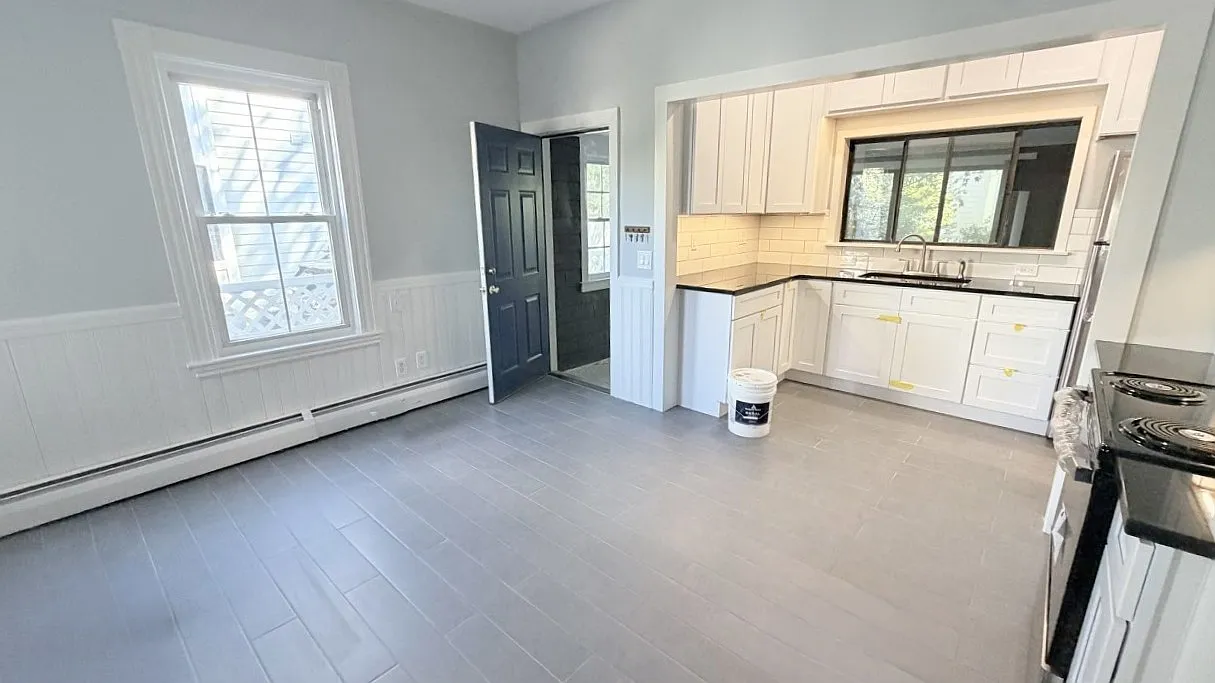 1 bed, 500 sqft, $2,900 — Photo 2