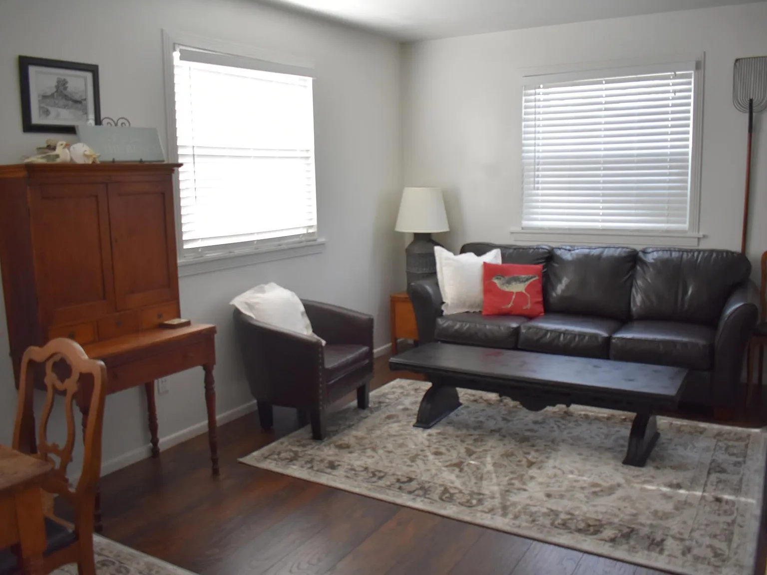 2 bed, 1.5 bath, 816 sqft, $3,600 — Photo 3