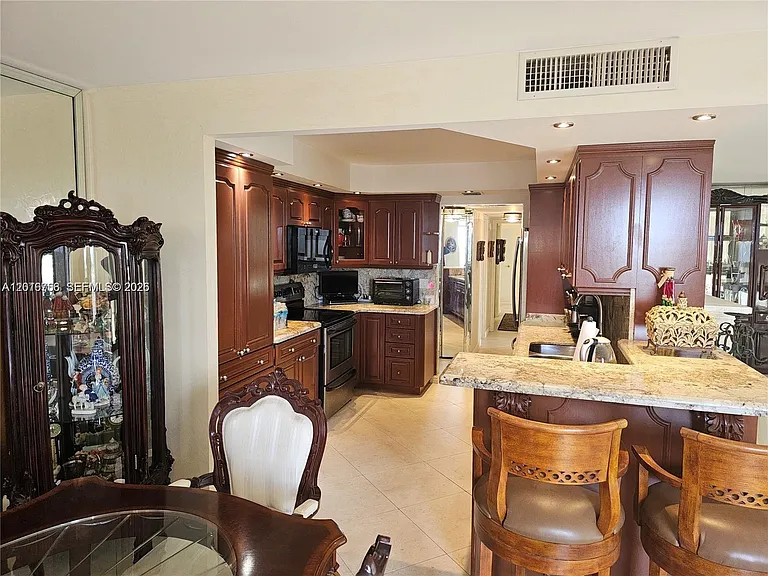 2049 S Ocean Dr #Penthouse 1 — Photo 8