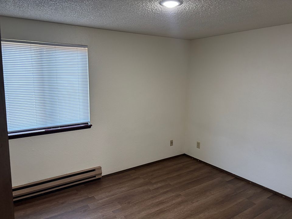 2nd image of 6205 Lakewood Dr W APT 117