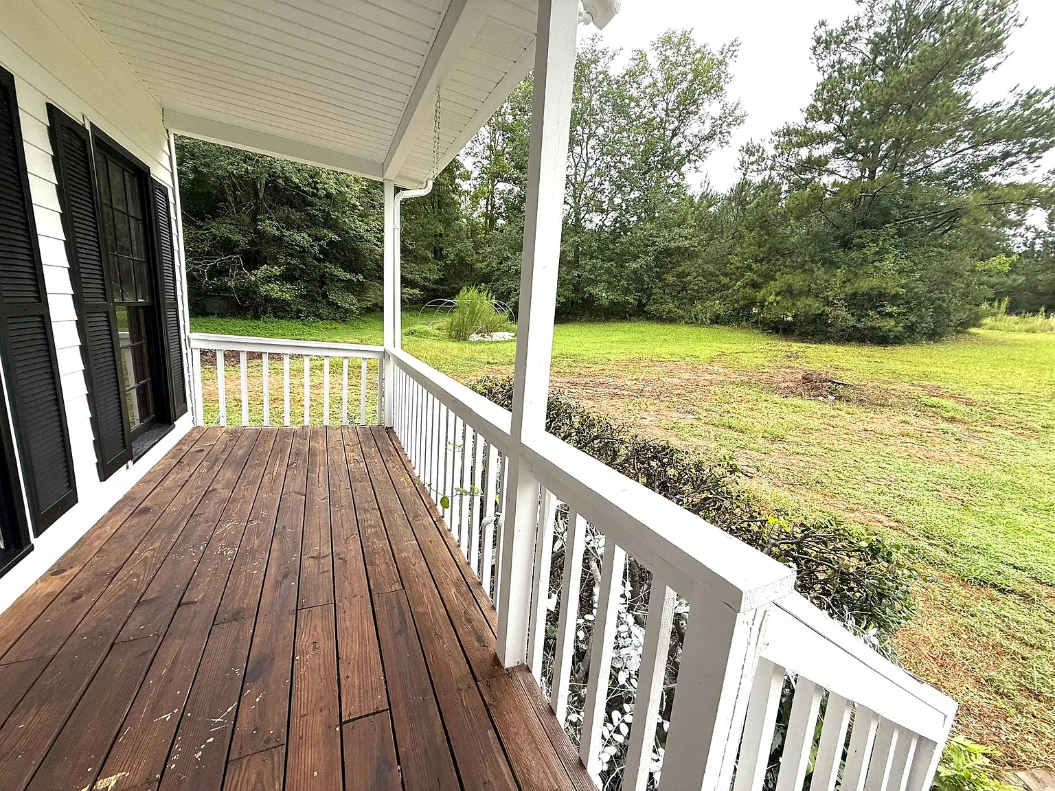 1075 Sanders Rd — Photo 4