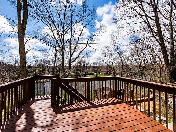 3rd image of 3064 Saint Joseph River Dr