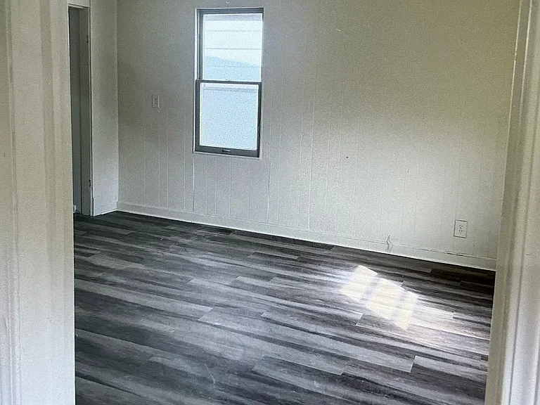 111 S Charlton St #2 — Photo 2