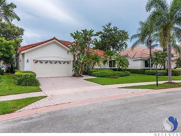 2nd image of 2626 Oakmont