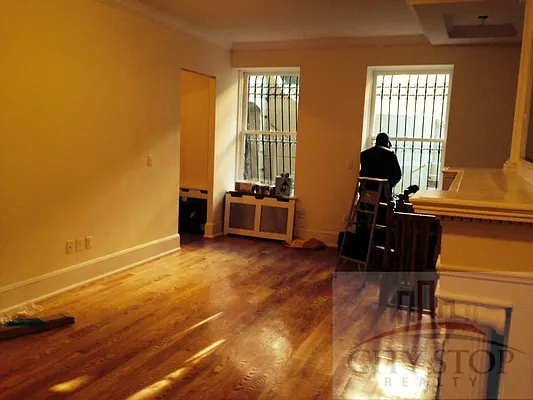 Rented by City Stop Realty | media 36