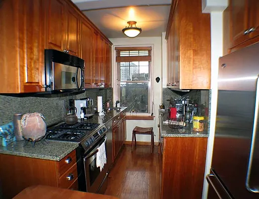 Sold by Ann Weintraub, Ltd. | media 9