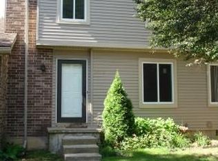 2079 La Mer Ln, Haslett, MI 48840