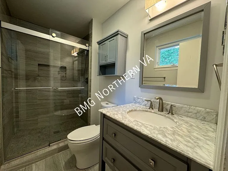 5406 Gainsborough Dr — Photo 18