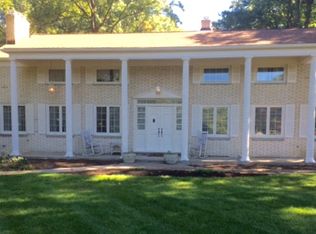 20980 Valley Forge Dr, Fairview Park, OH 44126