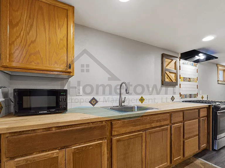 801 E Harrison Ave — Photo 11