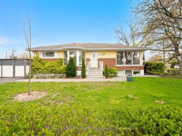 71 Grenadier Dr, Hamilton, ON L8T 4E4