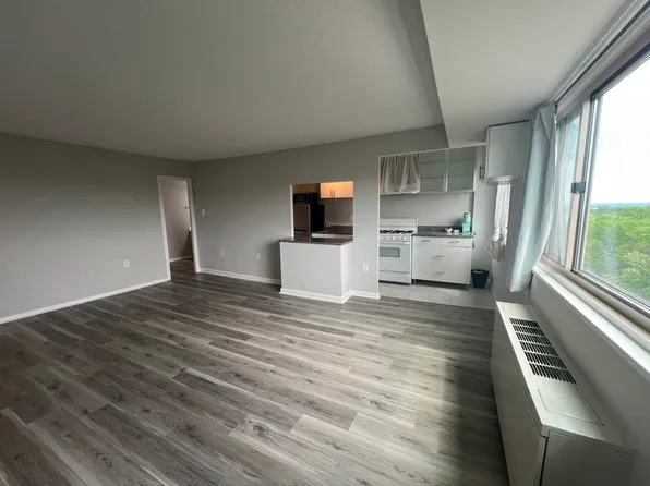 2500 N Van Dorn St, Alexandria, VA