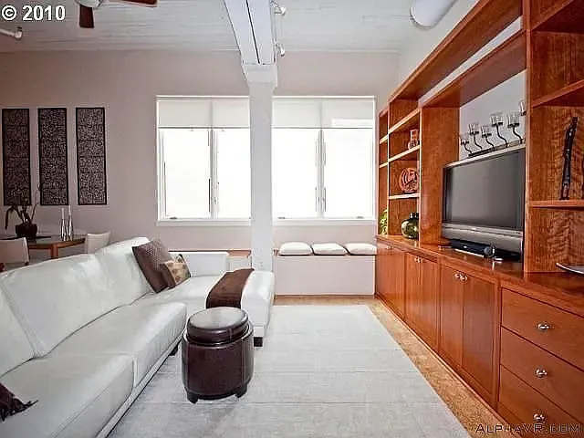 1420 NW Lovejoy St #524 — Photo 3