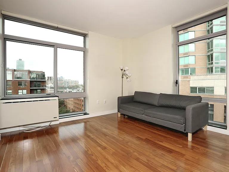 25 Hudson St #10 — Photo 7
