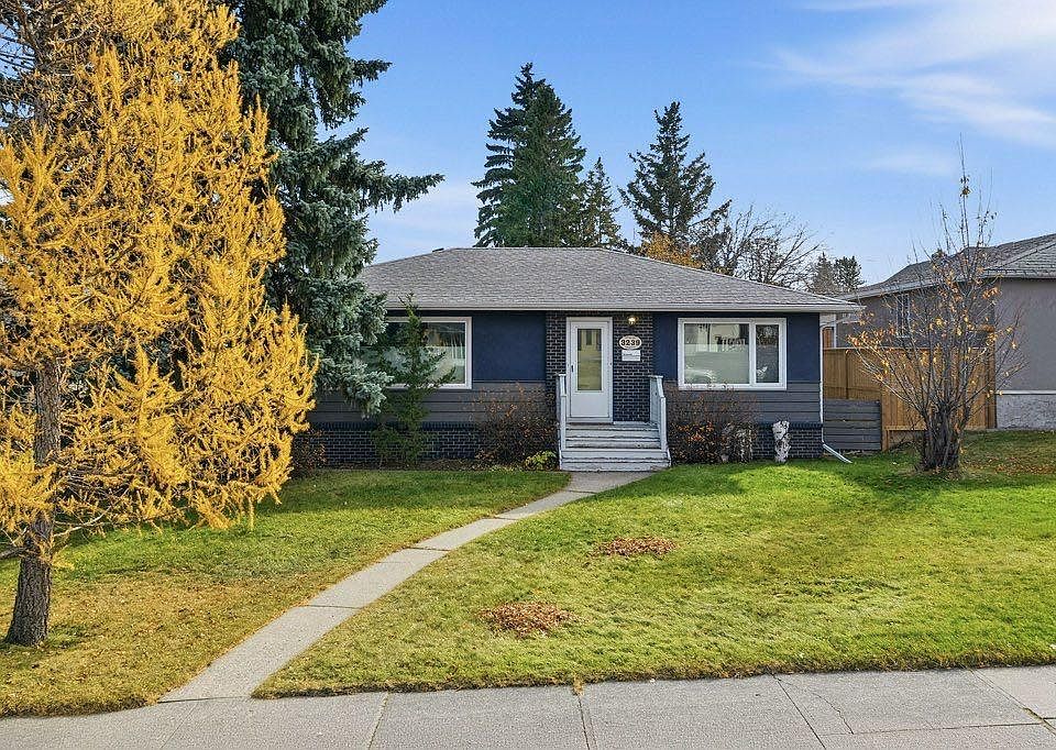 1st image of 3239 N Kenmare Cres SW
