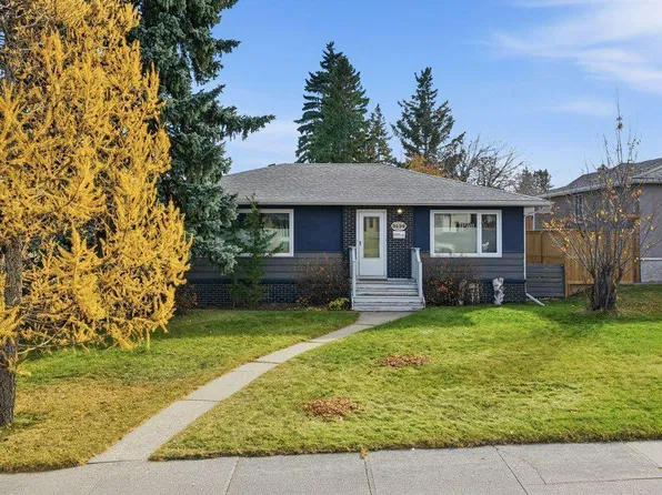 3239 N Kenmare Cres SW, Calgary, AB T3E 4R4