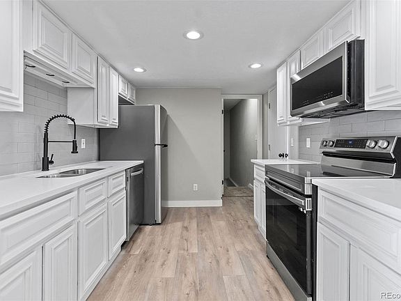 5th image of 2318 S Troy Street