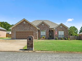 196 Oak View Dr, Cabot, AR 72023