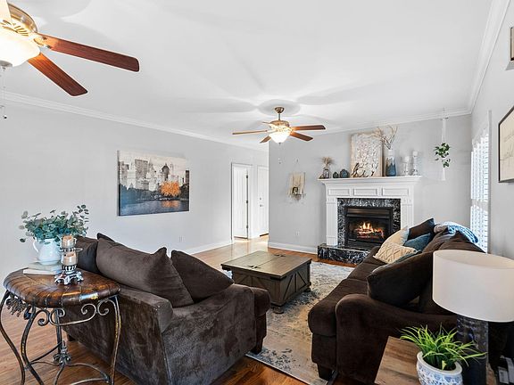 4th image of 361 Sweet Grass Way