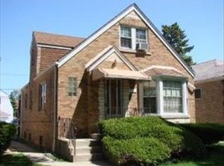 4850 W Waveland Ave, Chicago, IL 60641