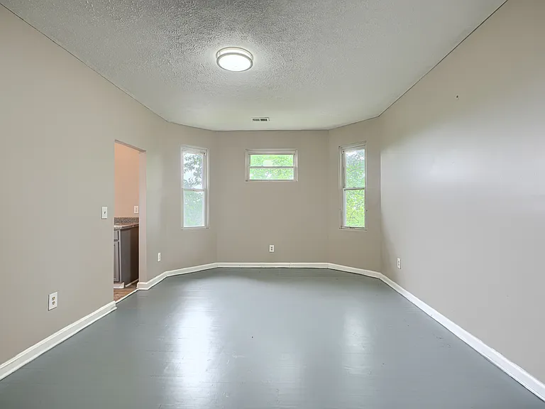 3308 Elgin Ave #3B — Photo 1
