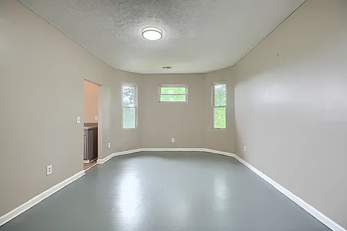 3308 Elgin Ave #3B Photo 1 3308 Elgin Ave #3B Photo 1