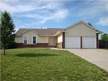 1st image of 504 E Oakwood Dr