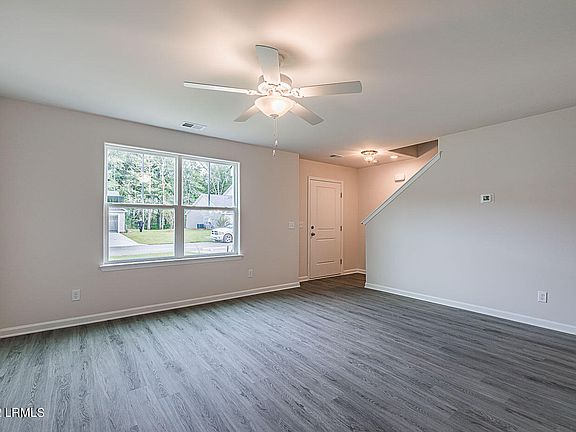 5th image of 2 Teal Bluff Court
