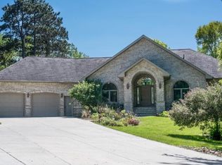 11415 30th St N, Lake Elmo, MN 55042