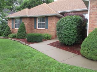 3393 S Woodstock Ave, Springfield, MO 65809