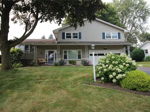 25 Kensington Ct, Rochester, NY 14612