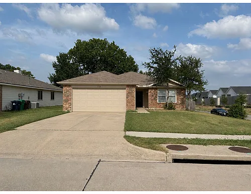 2200 Lookout Ln Photo 1