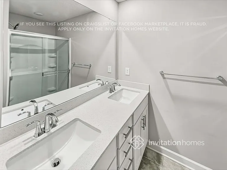 10948 Yalta St #B — Photo 10