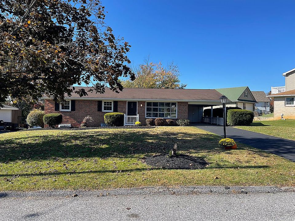 1st image of 202 Nollyn Dr