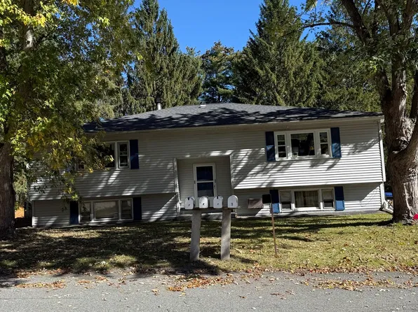 5 Patricia Dr #5, Tyngsboro, MA 01879
