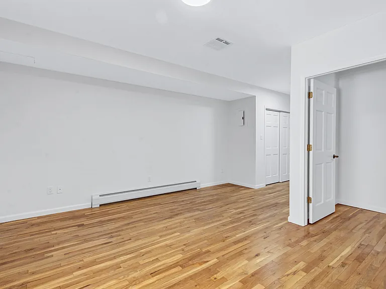 194 Sackett St #1 — Photo 7