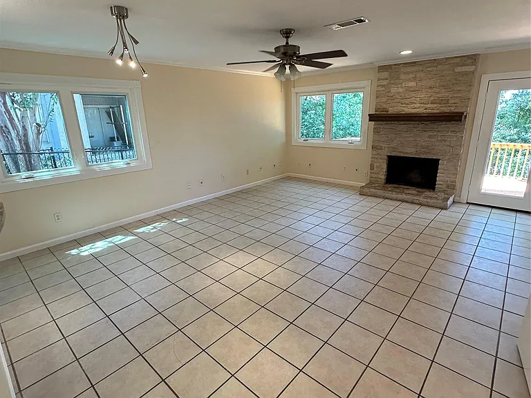 3529 N Hills Dr #A — Photo 3